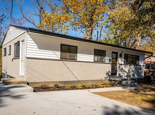 8693 Mockingbird Ln, Cincinnati, OH 45231