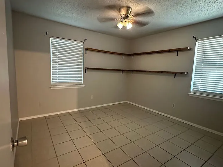 312 S Avery Dr — Photo 52