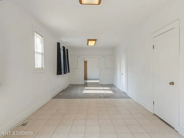 268 W Lincoln Hwy — Photo 7