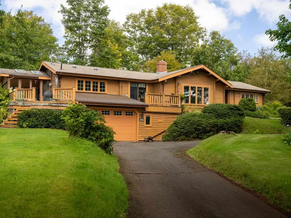 227 Keppoch Rd, Stratford, PE C1B 2J5