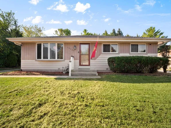 10529 West Arch AVENUE, Milwaukee, WI 53224