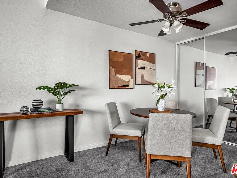 21520 Burbank Blvd #313 — Photo 9