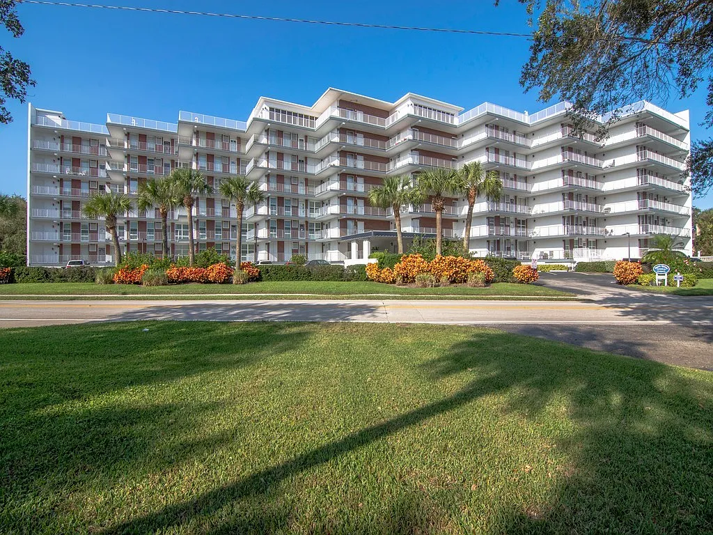 2 bed, 1091 sqft, $2,250 — Photo 3
