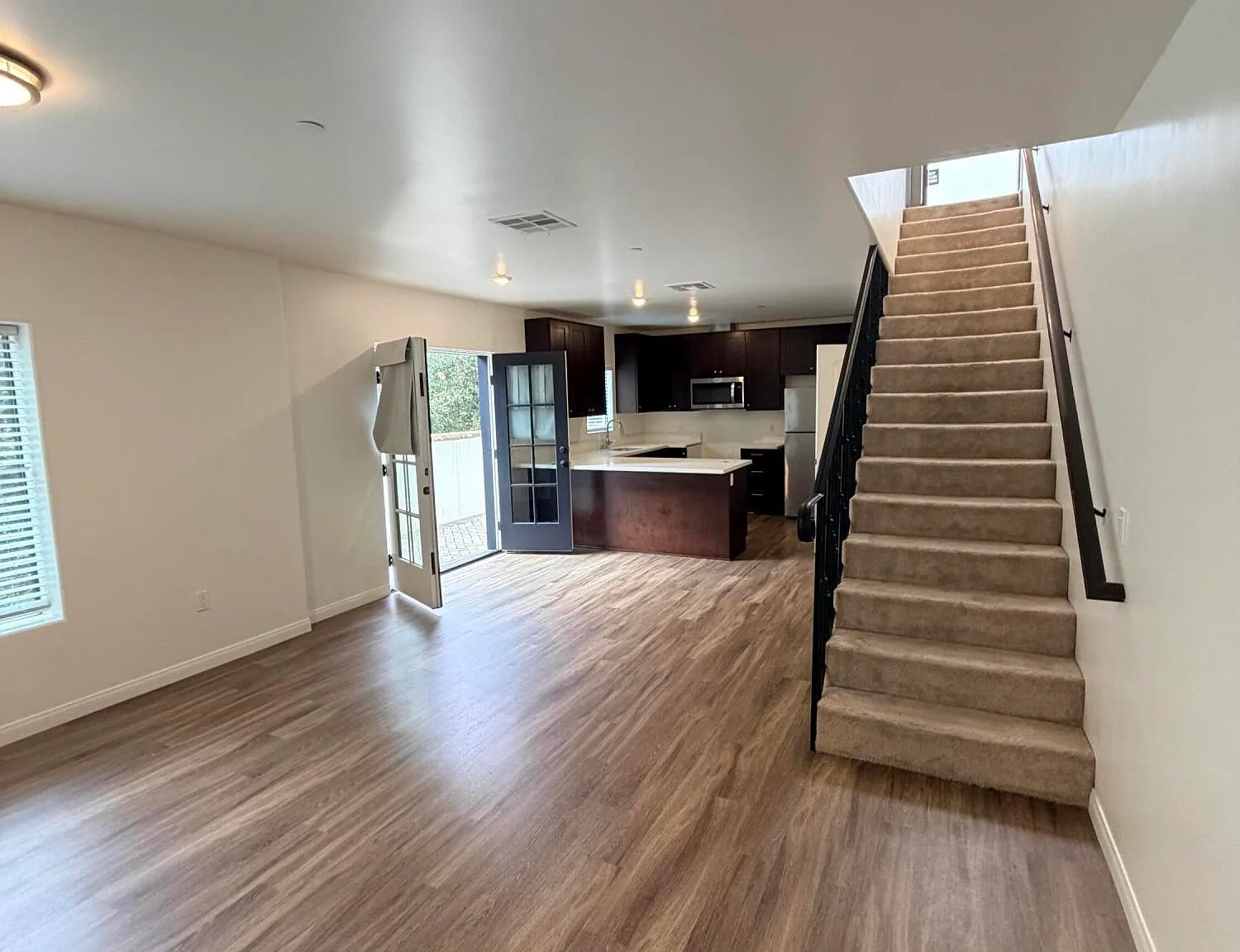 1 bed, 1.0 bath, $3,950 — Photo 3