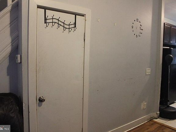 2nd image of 4933 Reno St