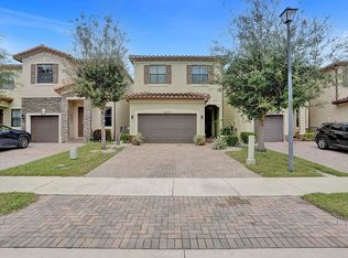 4619 NW 59th St, Tamarac, FL 33319