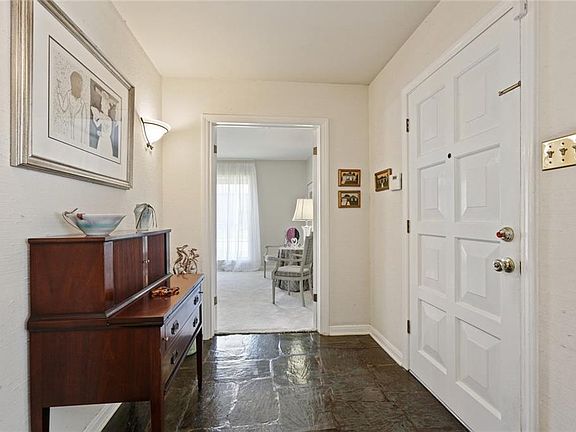 4th image of 47 Driftwood Blvd