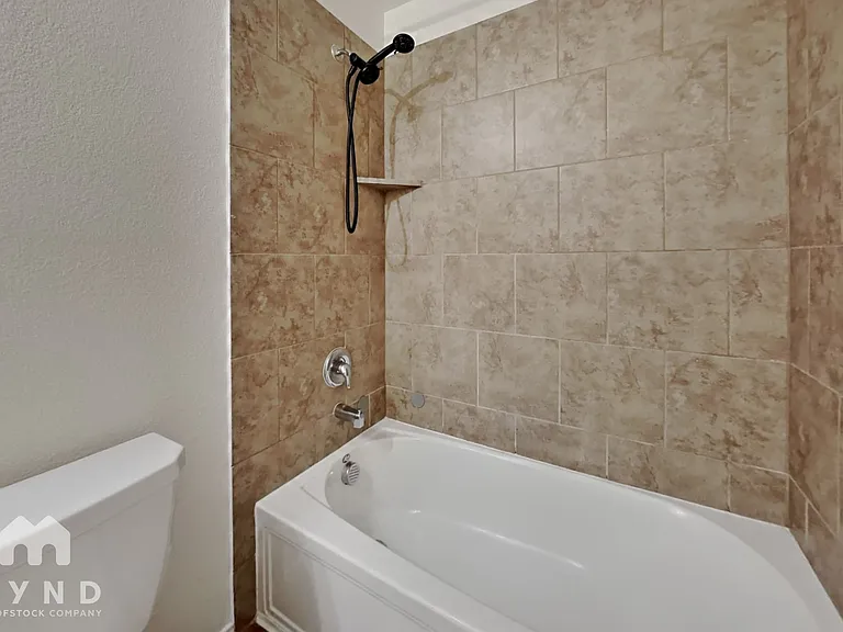 2436 Dolostone Dr — Photo 15