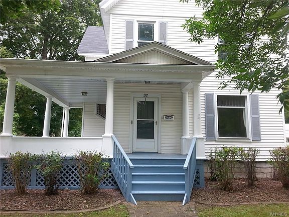 2nd image of 37 Livingston St