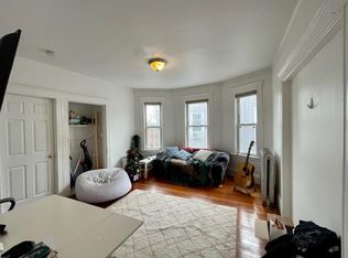 162 Kelton St #3R, Allston, MA 02134