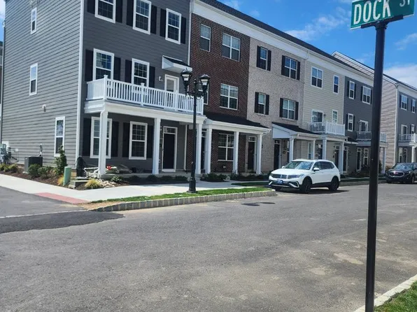 98 King St, Bensalem, PA 19020