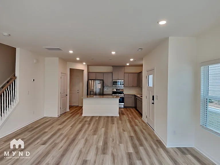7123 Bentz St — Photo 3