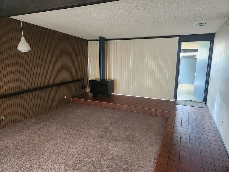 6730 Catalina Dr — Photo 3