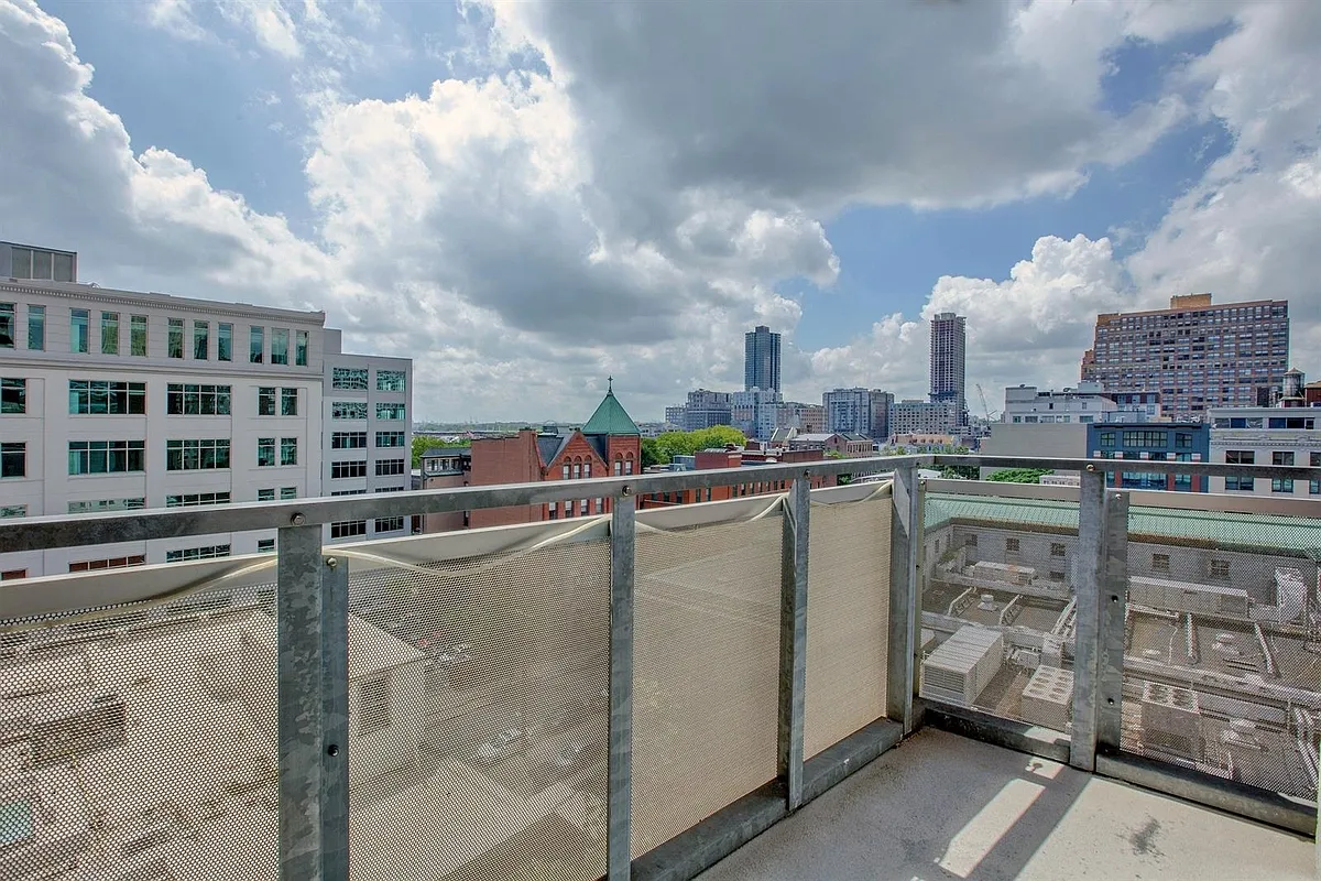 Photo 2 of 9 - 105 Greene St #603 - Jersey City, NJ Building Photo - 105 Greene St #603