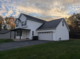 N1555 Washington Ave, Lake Geneva, WI 53147