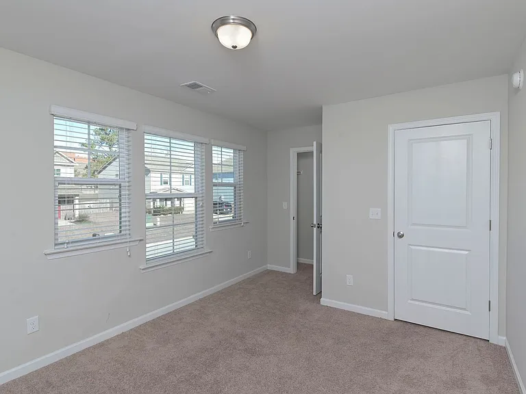 436 Riglaw Cir — Photo 26