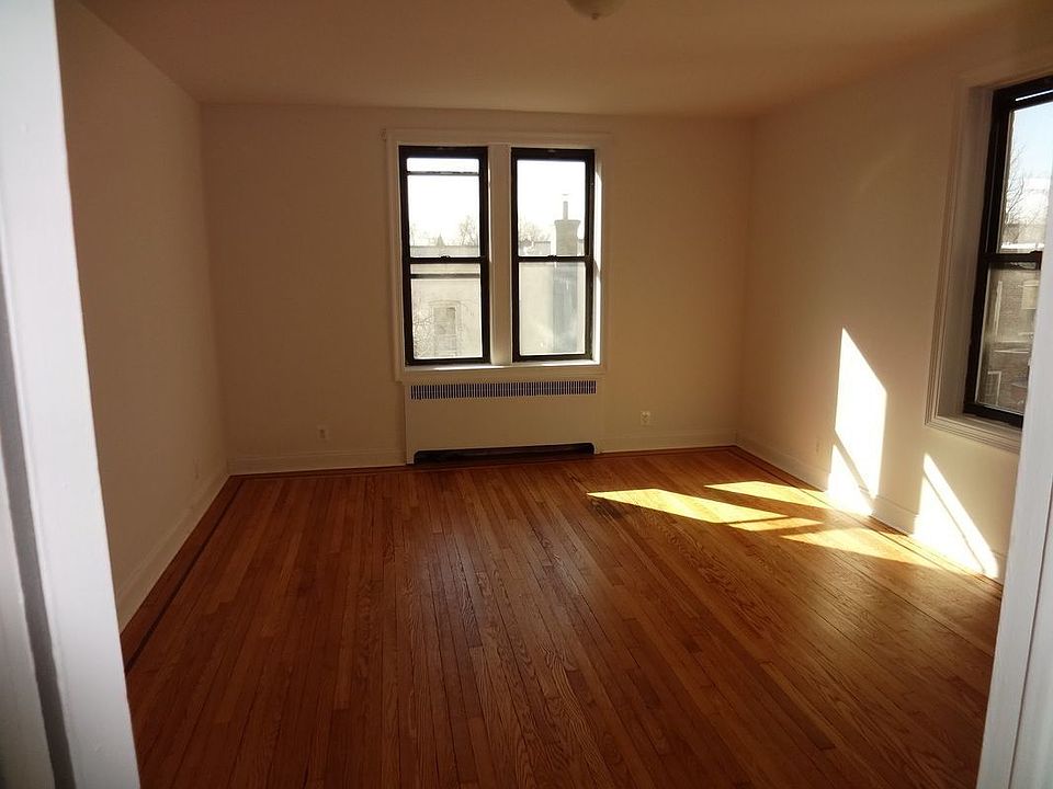 2nd image of 70 Prospect Park SW APT C8
