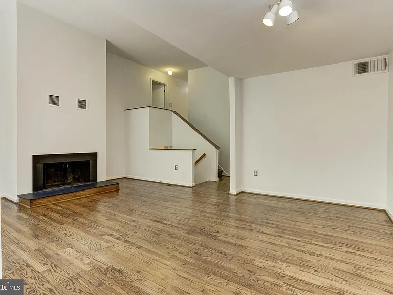10373 Currycomb Ct — Photo 10