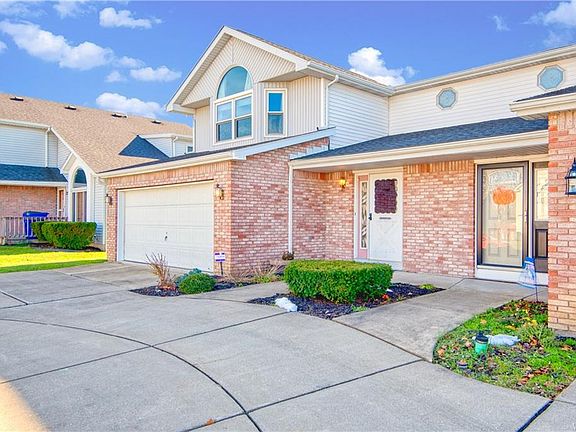 2nd image of 121 Carla Ln