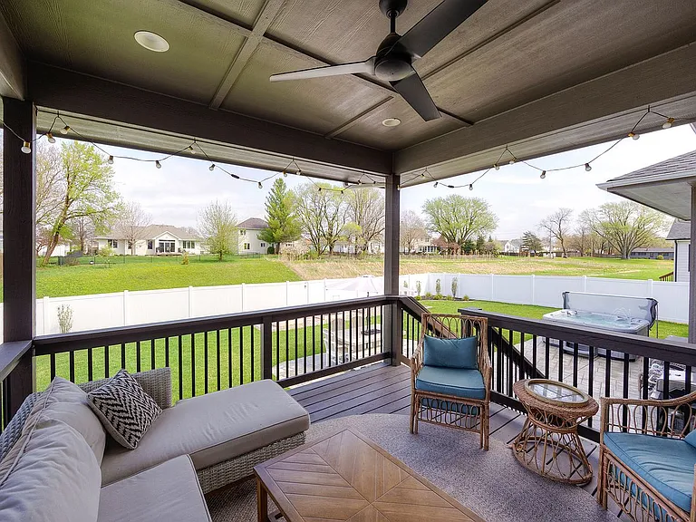 14301 Sheridan Ave — Photo 4
