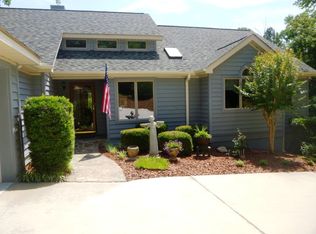 305 Waters Edge Rd, Greenwood, SC 29649