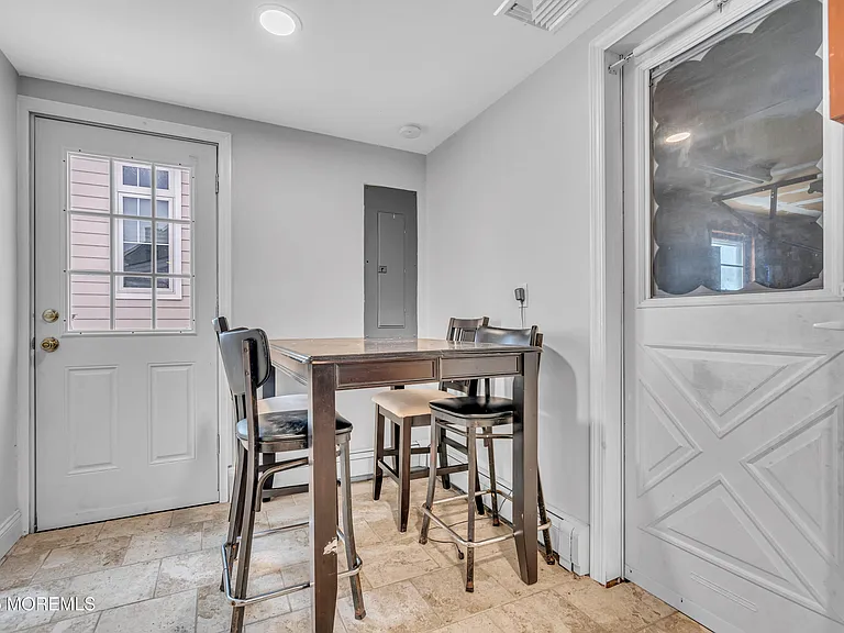 20 Venetian Ct — Photo 17