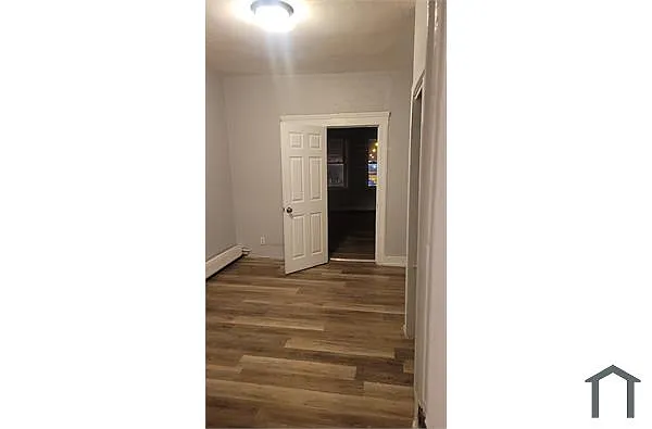 Building Photo - 561 Ocean Ave #2
