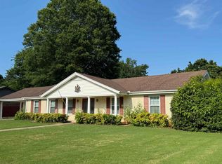 2218 Bower Dr, Florence, AL 35630