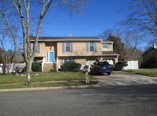 1667 Hidden Ln, Lakewood, NJ 08701