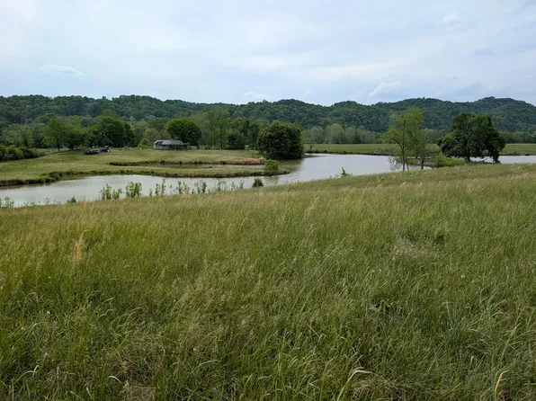 20 Rivertown Rd, Burkesville, KY 42717