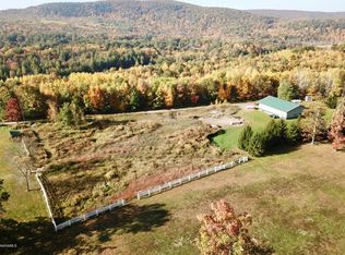 454 Monterey Rd, Great Barrington, MA 01230