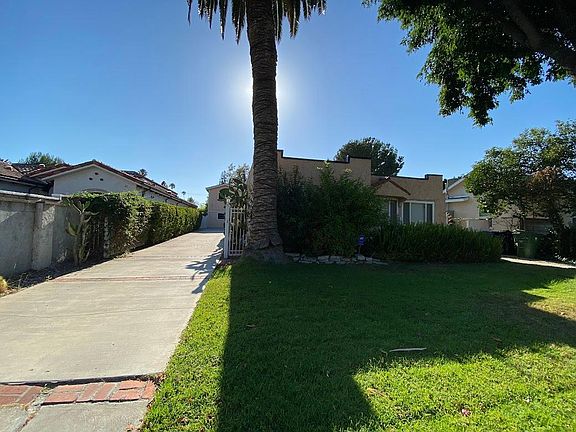 Private driveway for rear house. Gate is remote controlled and there is a call button that rings in the house.