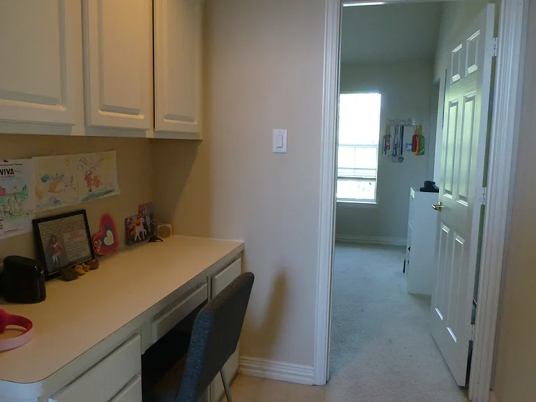 2508 Sir Percival Ln — Photo 24