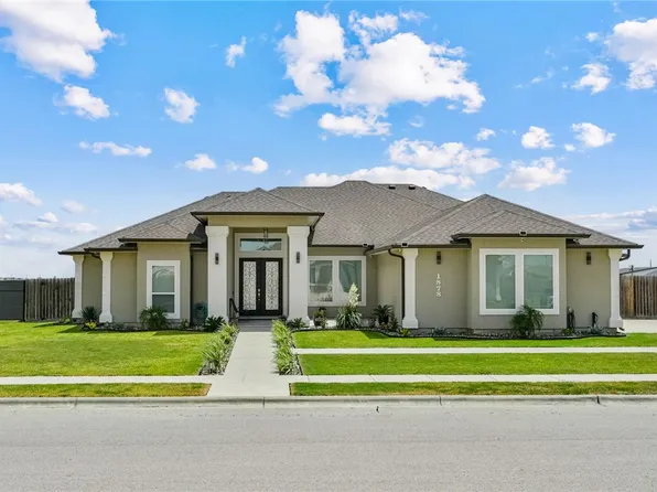 1878 Papa Mori Dr, Corpus Christi, TX 78414