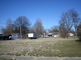 305 N Washington St, East Prairie, MO 63845