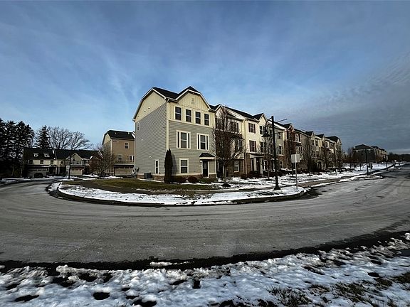 3rd image of 416 Fairmont Dr