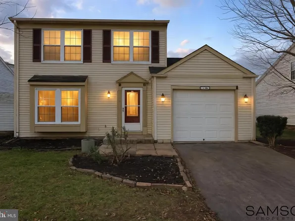 13505 Coates Ln, Herndon, VA 20171