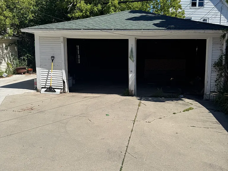 2932 N Murray Ave — Photo 12
