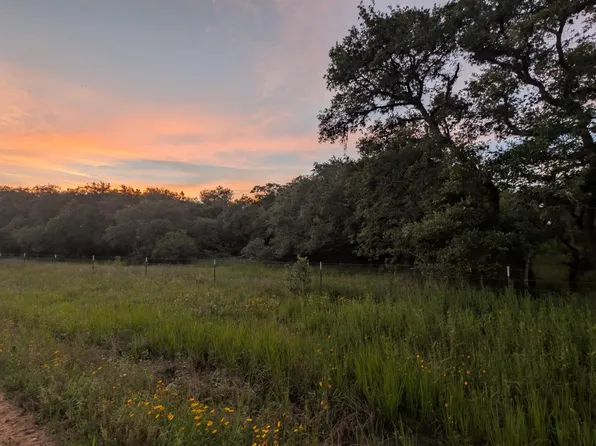 4th St, Garwood, TX 77442