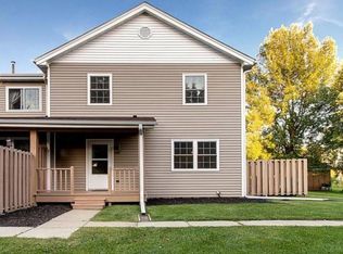 841 Headley Ct, Northfield, MN 55057