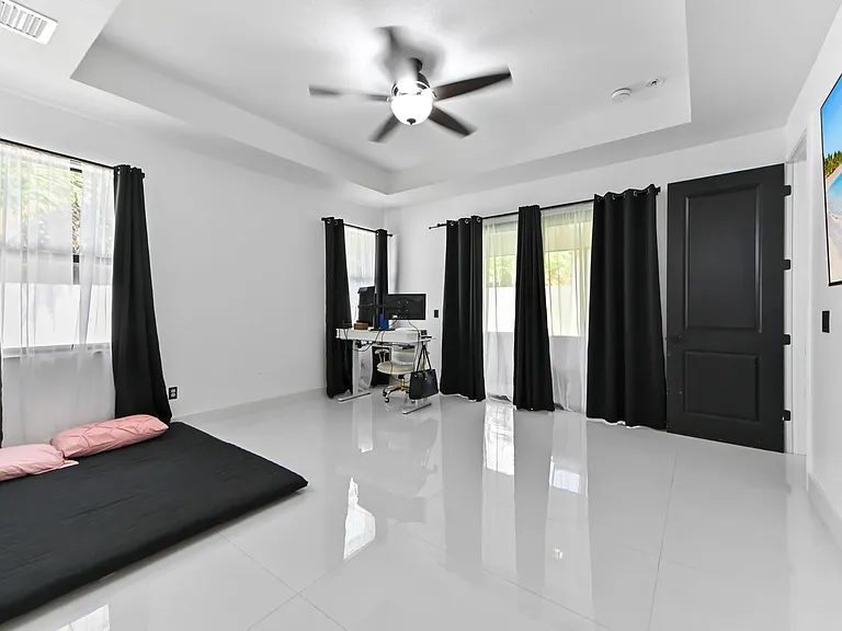 7461 Moonrise Dr — Photo 20