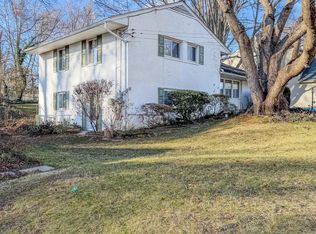 5413 Glenallen St, Springfield, VA 22151