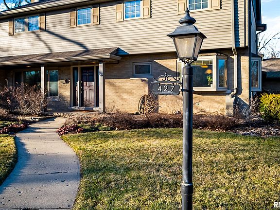 2nd image of 427 W Crestwood Dr