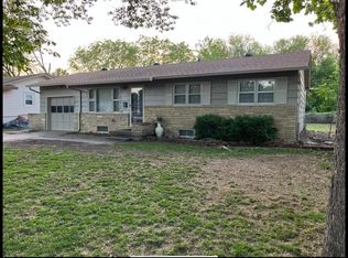 517 S Circle Dr, Derby, KS 67037