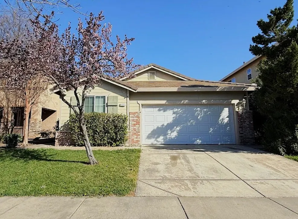 633 Chandon Dr photo 1