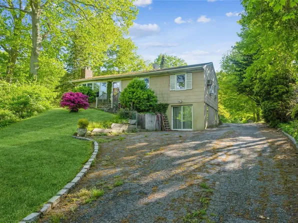 82 Elwood Road, Northport, NY 11768