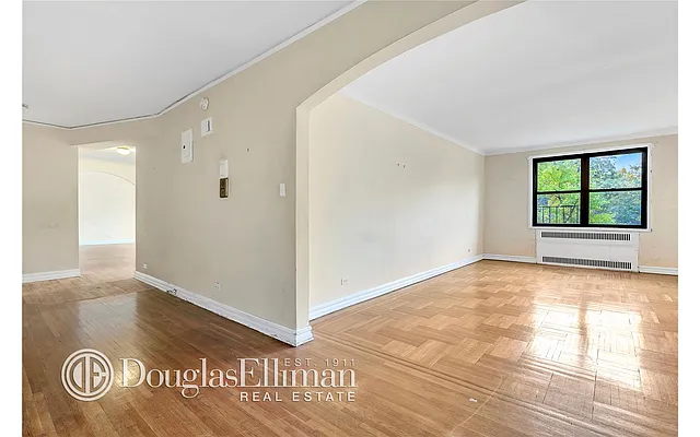 Sold by Douglas Elliman | media 14