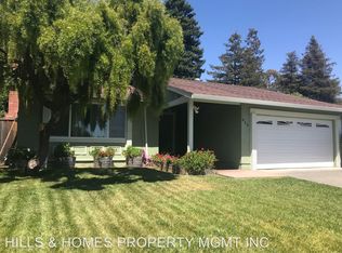913 Crinella Dr, Petaluma, CA 94954