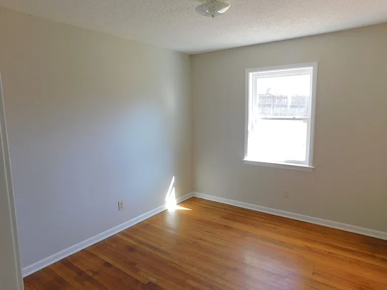 8550 Darlington Cv — Photo 24