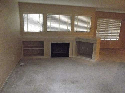5th image of 16809 6th Ave W